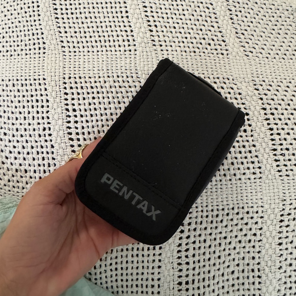 Pentax point and shoot camera- works